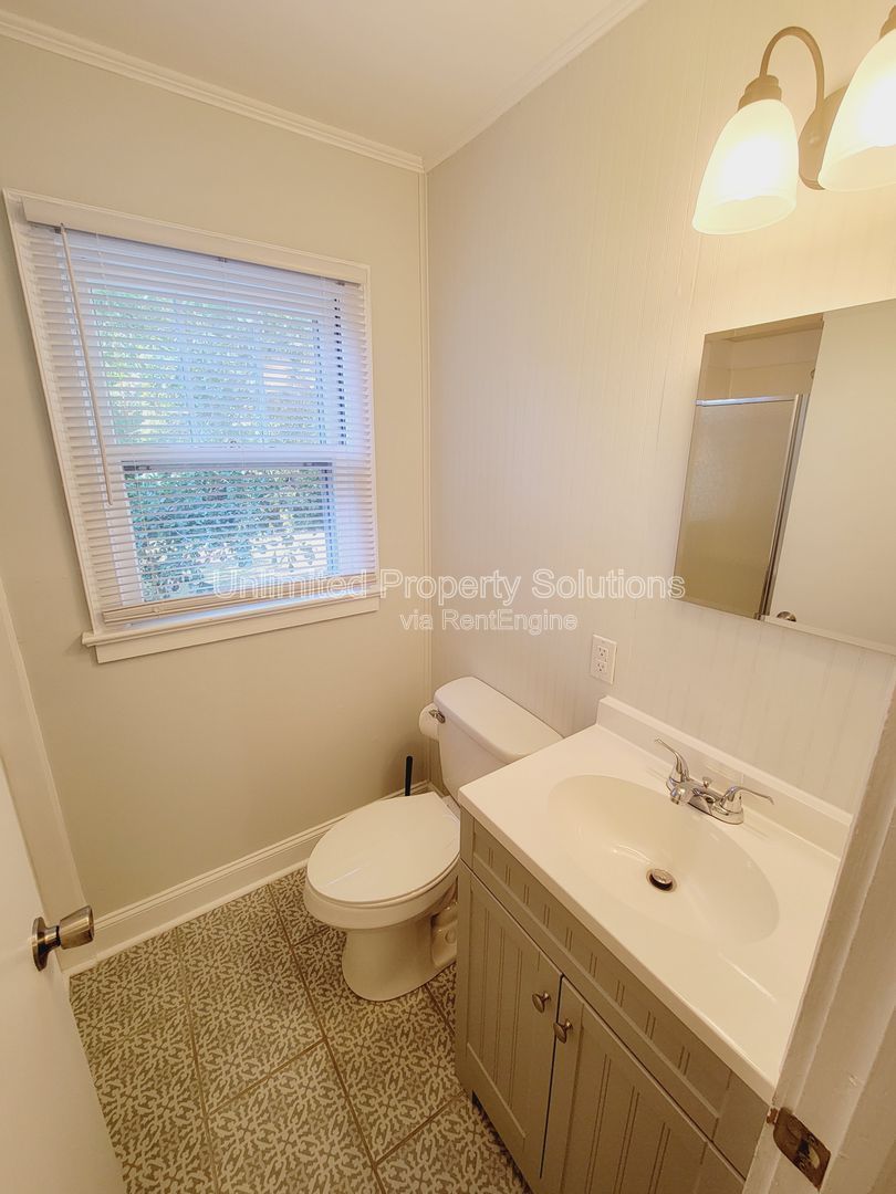 OLEANDER DRIVE - MINUTES TO WRIGHTSVILLE BEACH! property image