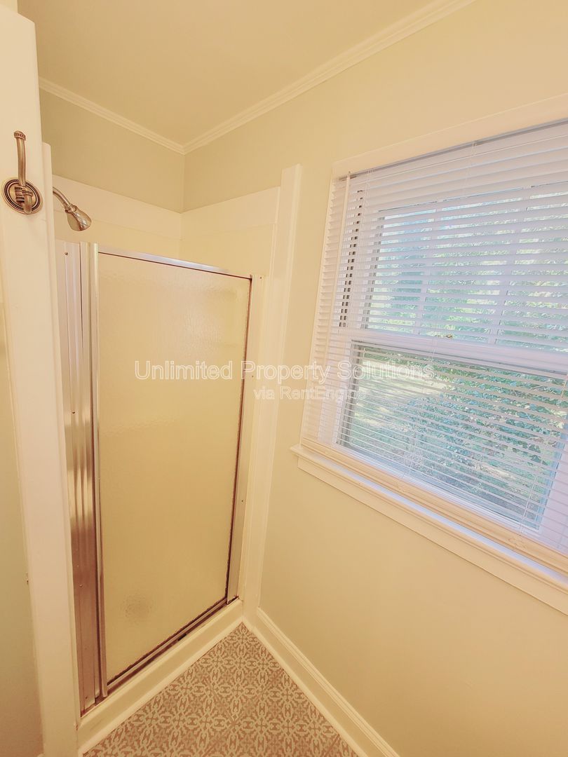 OLEANDER DRIVE - MINUTES TO WRIGHTSVILLE BEACH! property image