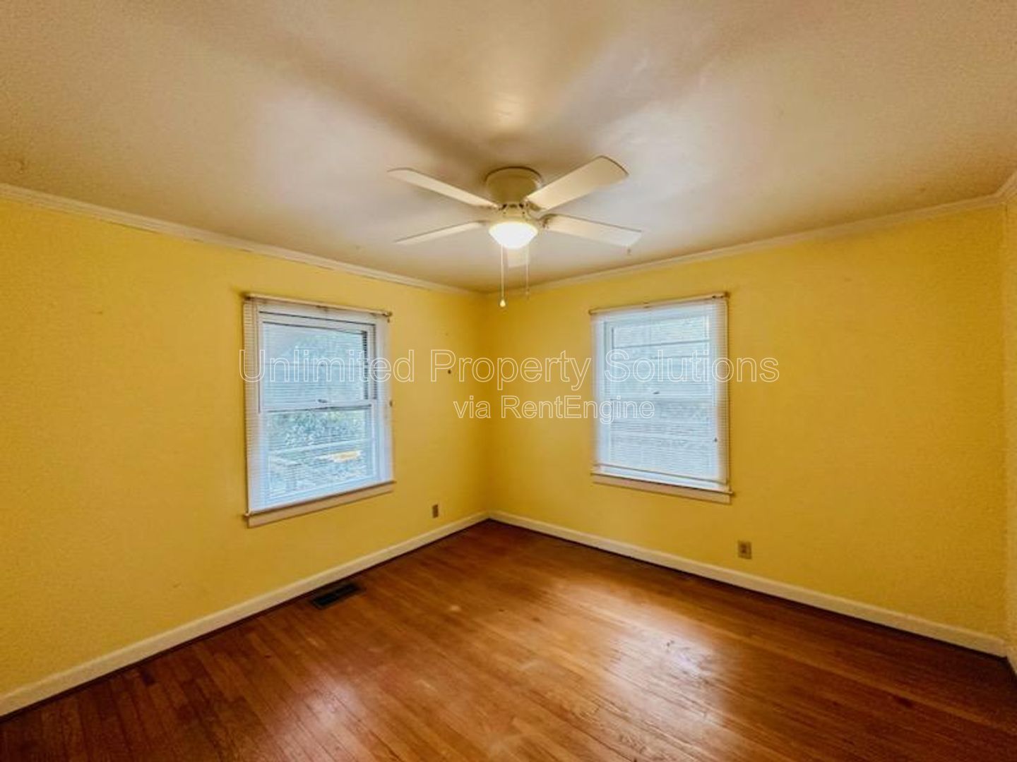 EASTWOOD & ROGERSVILLE ROAD AREA - 1 Bedroom Duplex - available end of February! property image