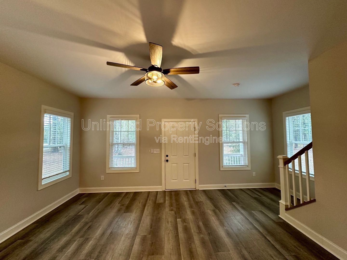 CASTLE HAYNE - Charming Craftsman style bungalow! property image