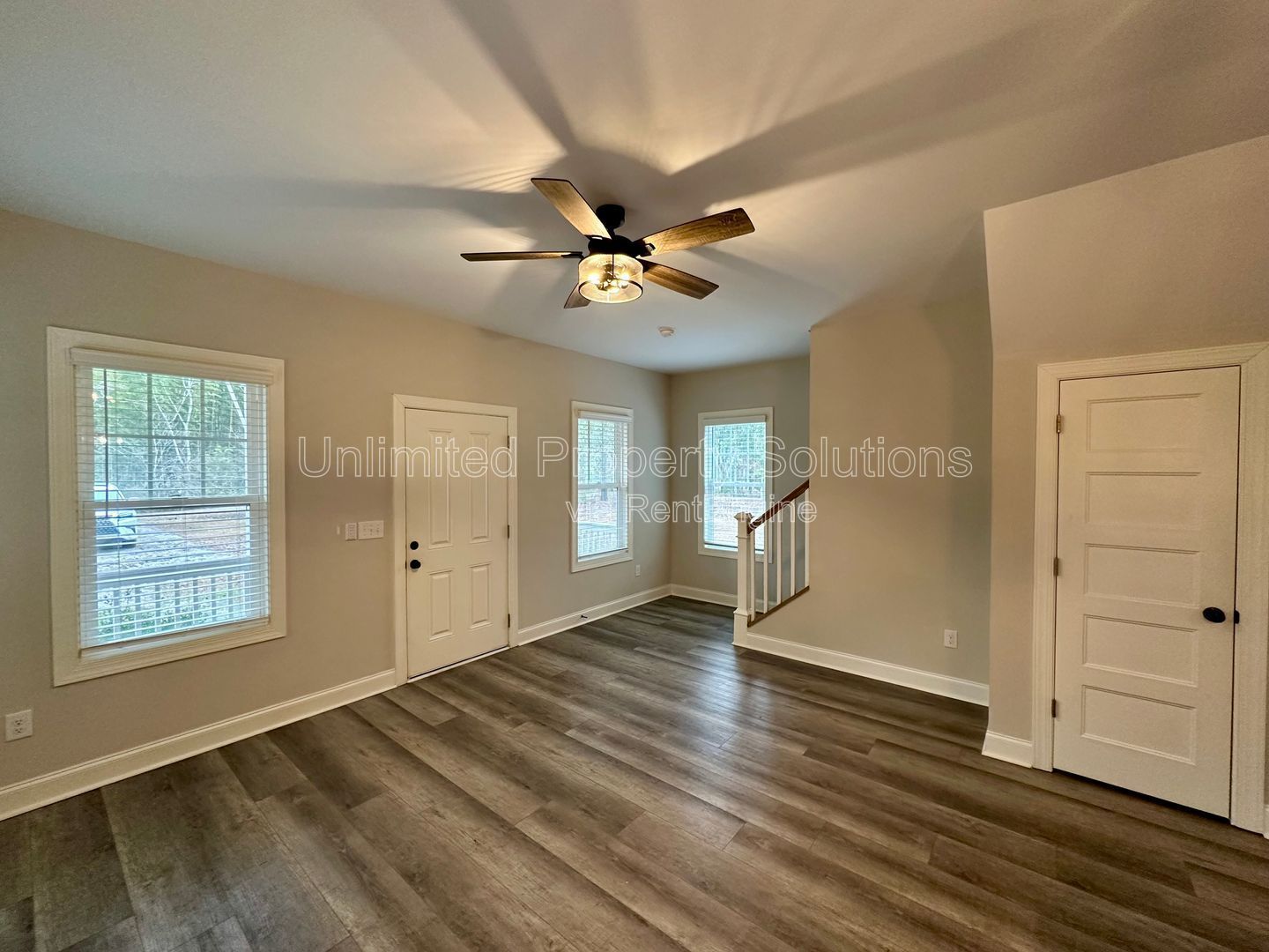 CASTLE HAYNE - Charming Craftsman style bungalow! property image