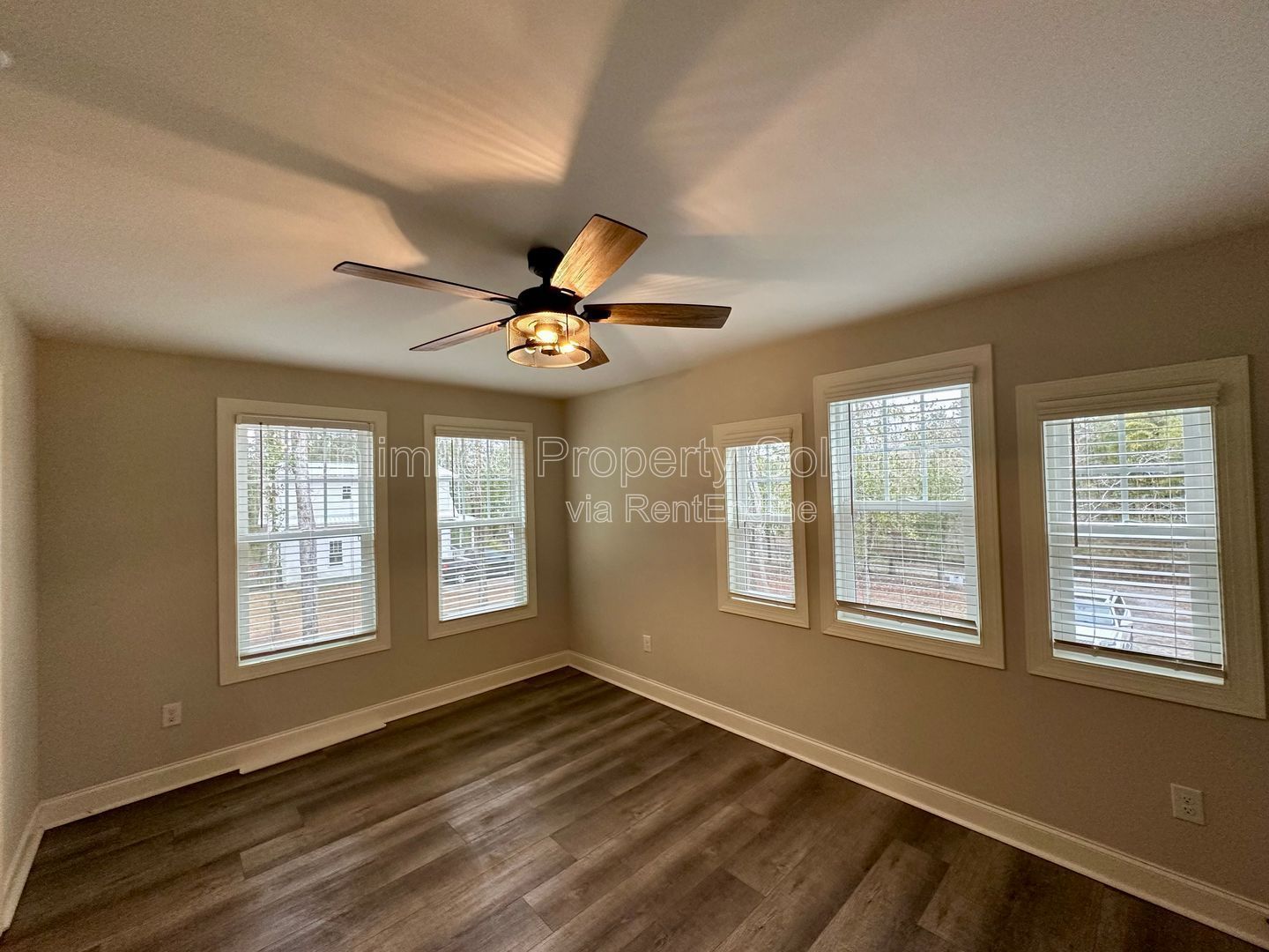 CASTLE HAYNE - Charming Craftsman style bungalow! property image