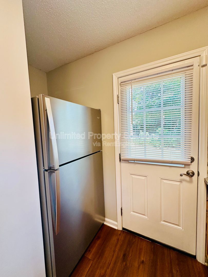 BONHAM AVENUE - 4 Bedroom - UNCW and CFCC Students Welcome property image