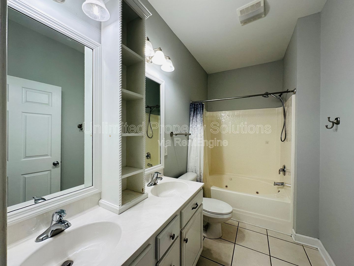 CARLETON PLACE - 3 Bedroom/2 Baths - UNCW Students Welcome! property image