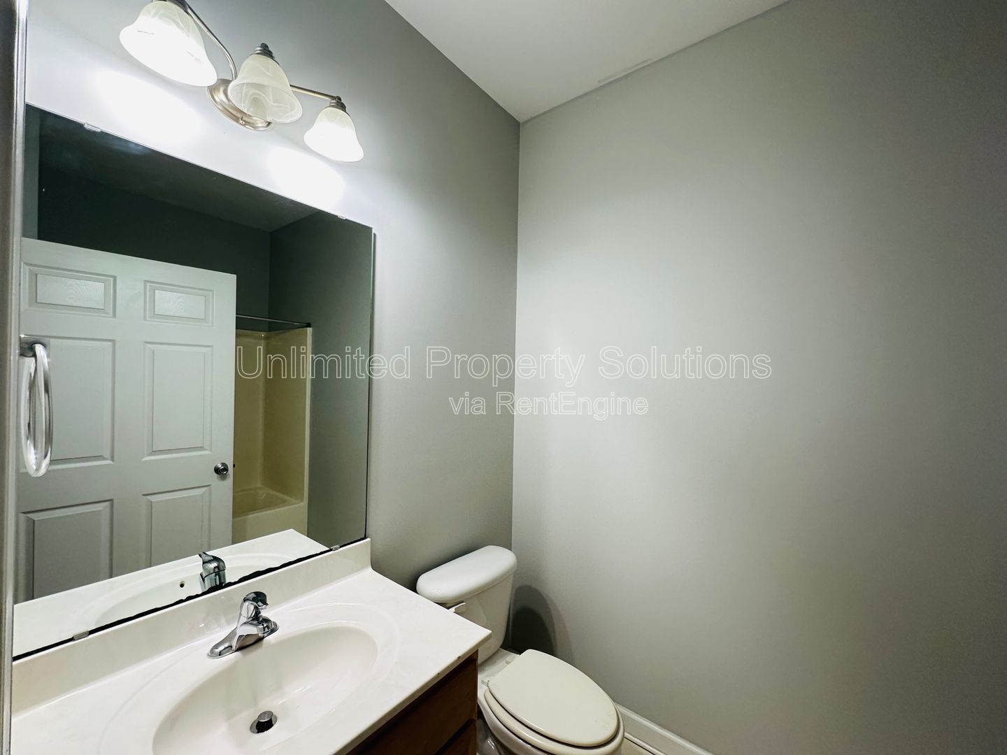 CARLETON PLACE - 3 Bedroom/2 Baths - UNCW Students Welcome! property image