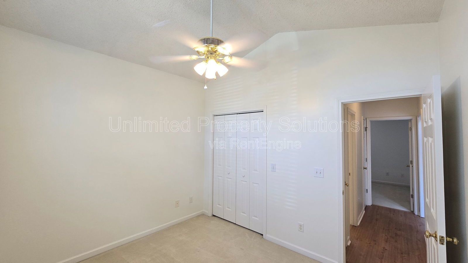 LANSDOWNE ESTATES - Located off South College minutes from Masonboro Loop area! property image