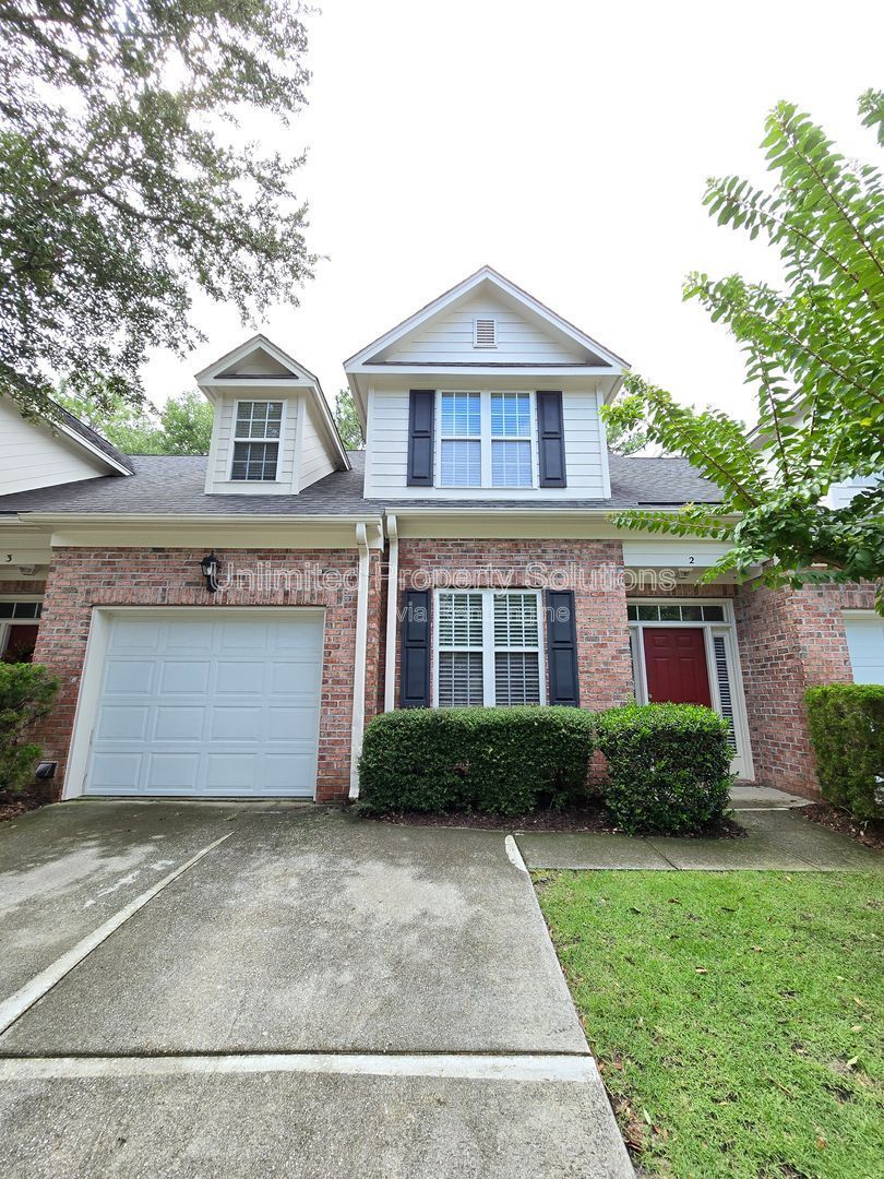 CARLETON PLACE ~ Near UNCW/Wrightsville Beach! STUDENTS WELCOME! property image