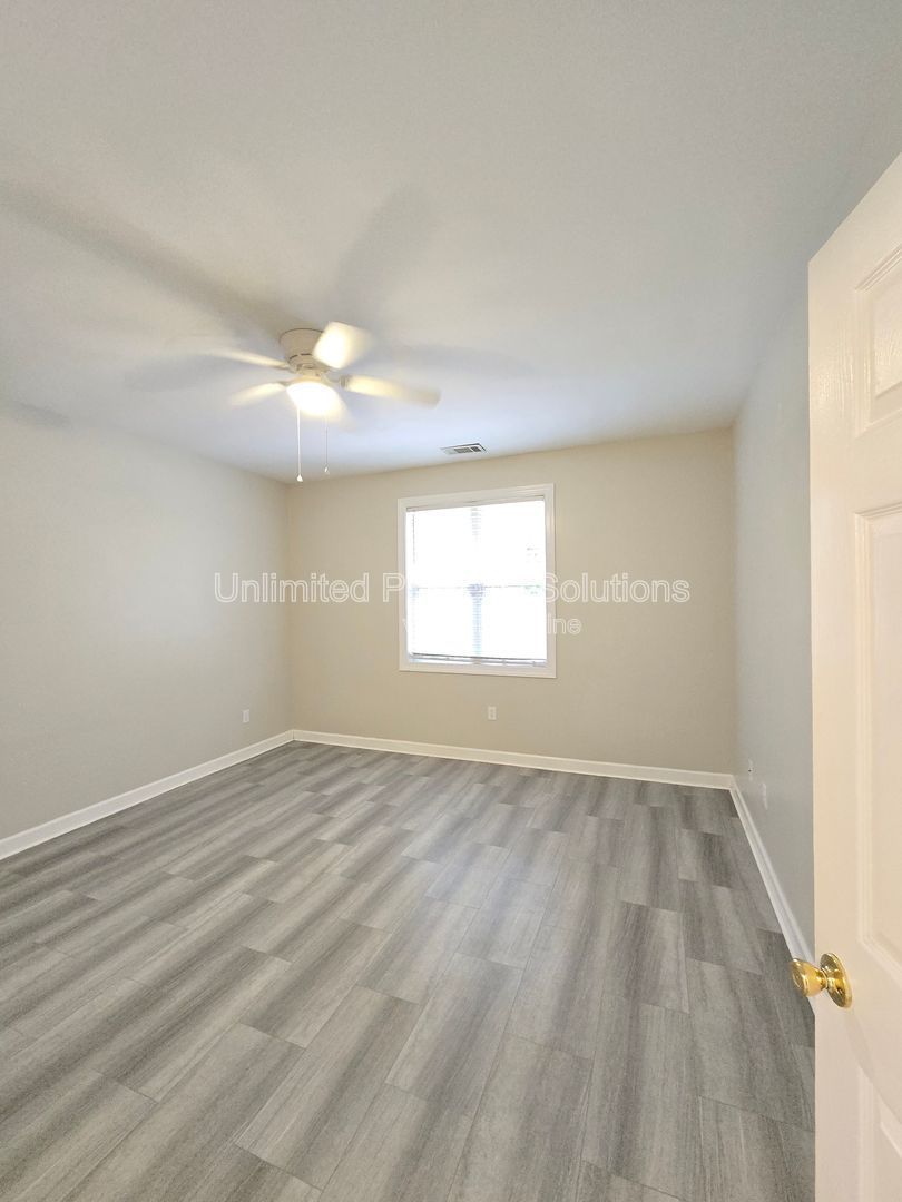CARLETON PLACE ~ Near UNCW/Wrightsville Beach! STUDENTS WELCOME! property image