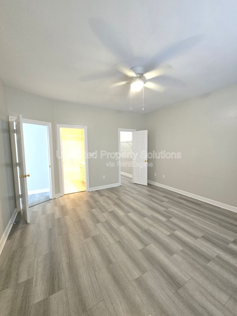 CARLETON PLACE ~ Near UNCW/Wrightsville Beach! STUDENTS WELCOME! property image