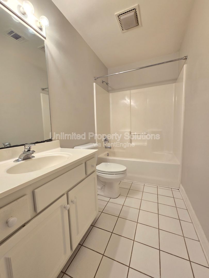 CARLETON PLACE ~ Near UNCW/Wrightsville Beach! STUDENTS WELCOME! property image