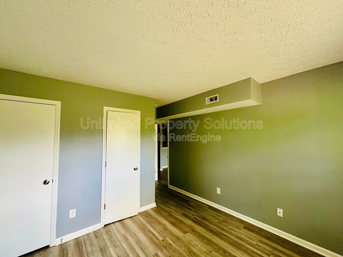 SUNN AIRE - Located within minutes to downtown Wilmington! **FREE APPLICATION FEE** property image