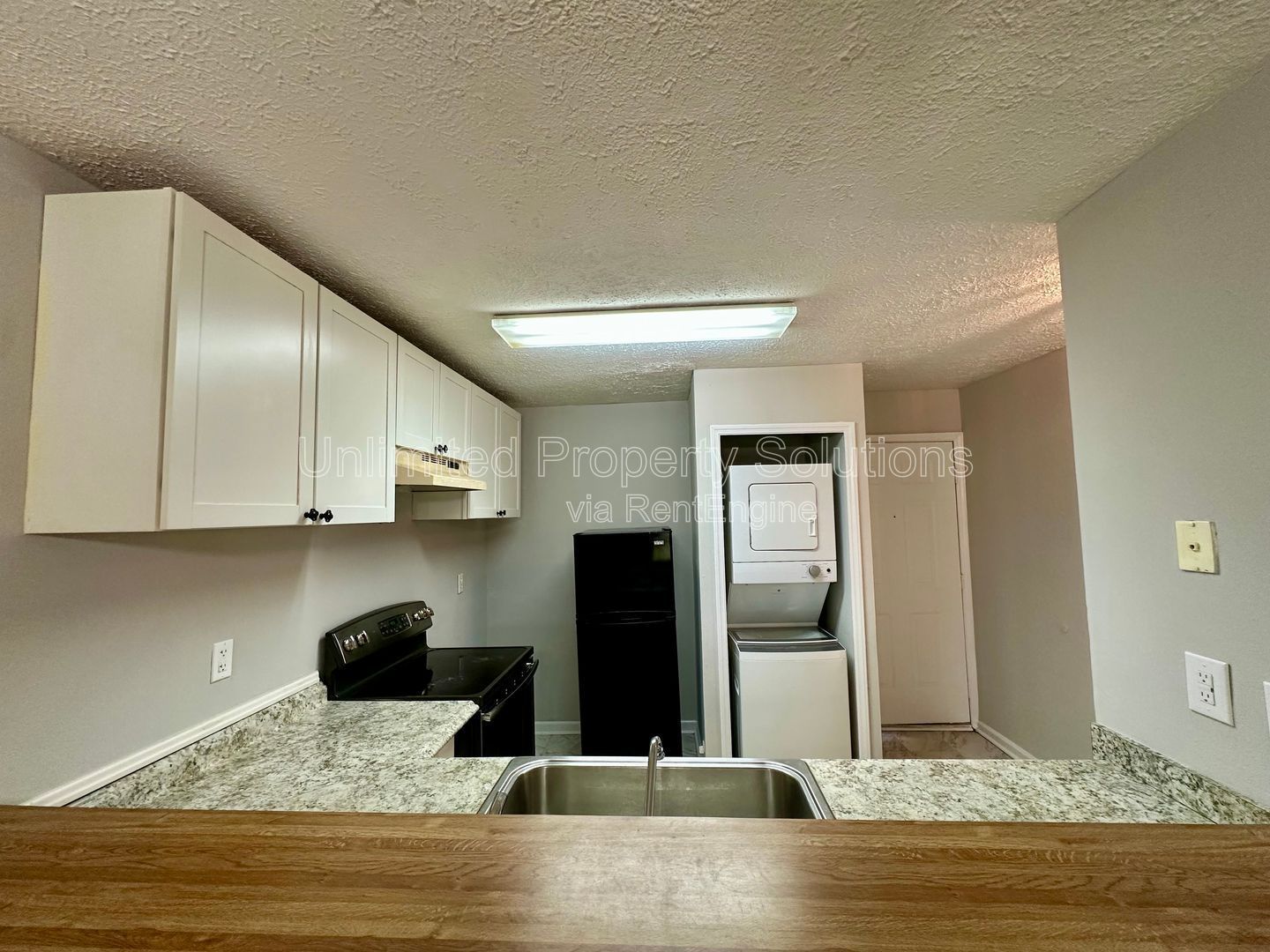 Condo Available - Minutes to Downtown Wilmington! **FREE APPLICATION FEE!** property image