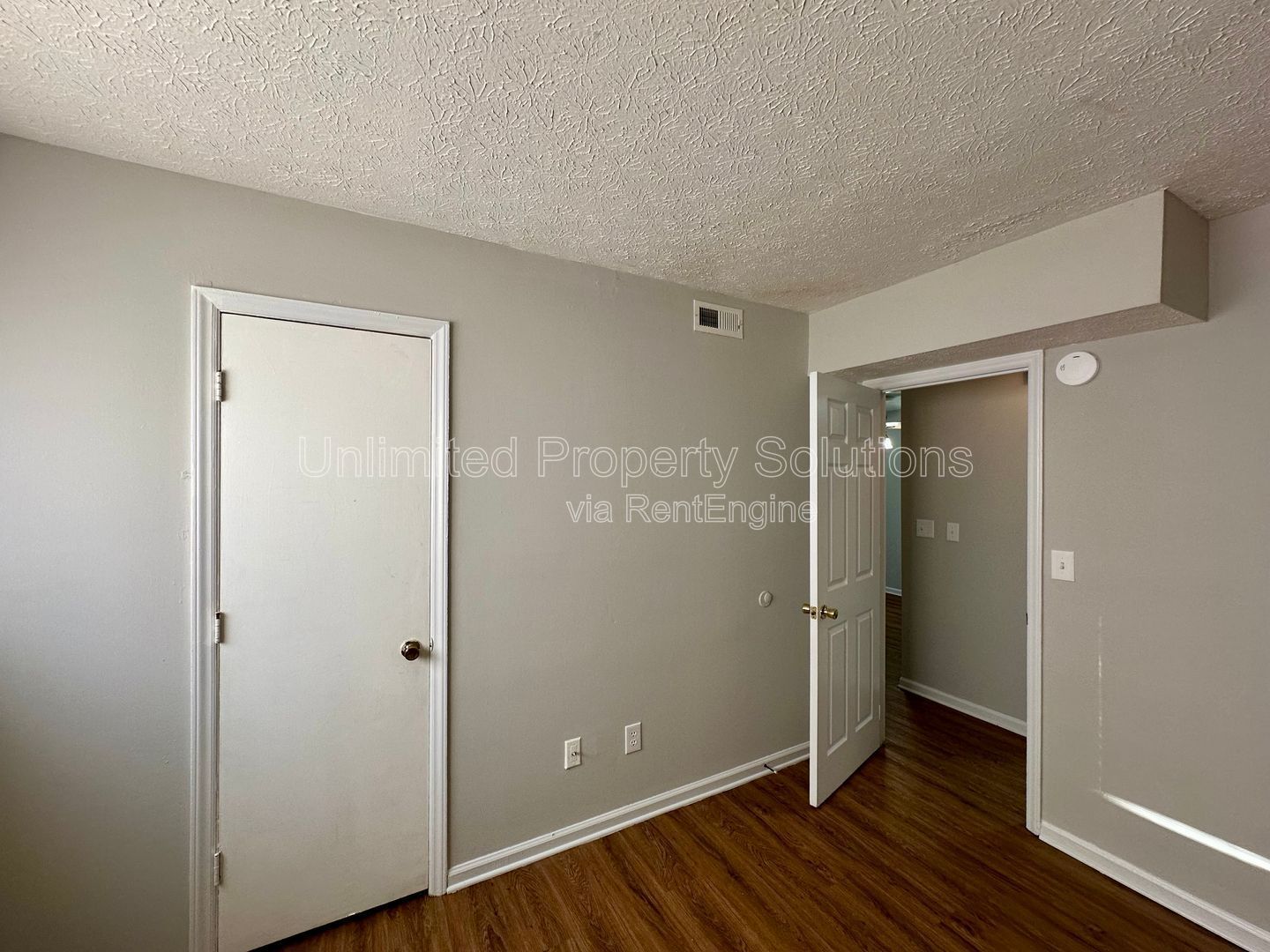 Condo Available - Minutes to Downtown Wilmington! **FREE APPLICATION FEE!** property image