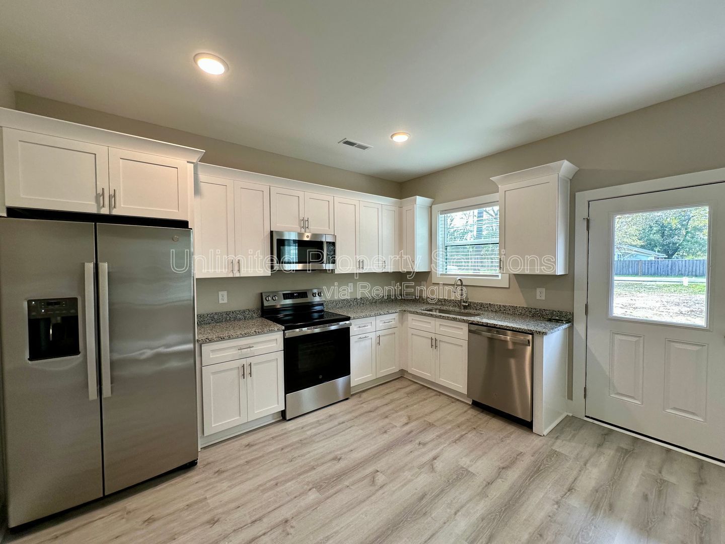 WILSHIRE BLVD - UNCW Students welcome! Brand New Construction ~ Available Spring 2026! property image