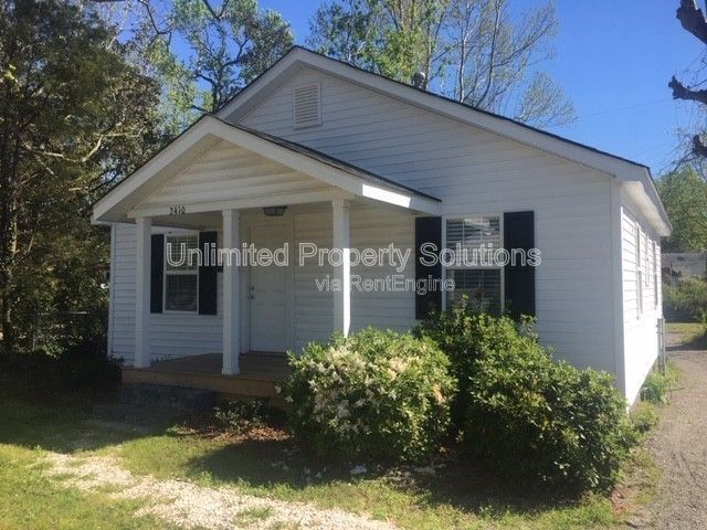 WRIGHTSVILLE AVE - Charming Cottage Style Bungalow minutes to Empie Park, Independence Blvd and Forest Hills area property image
