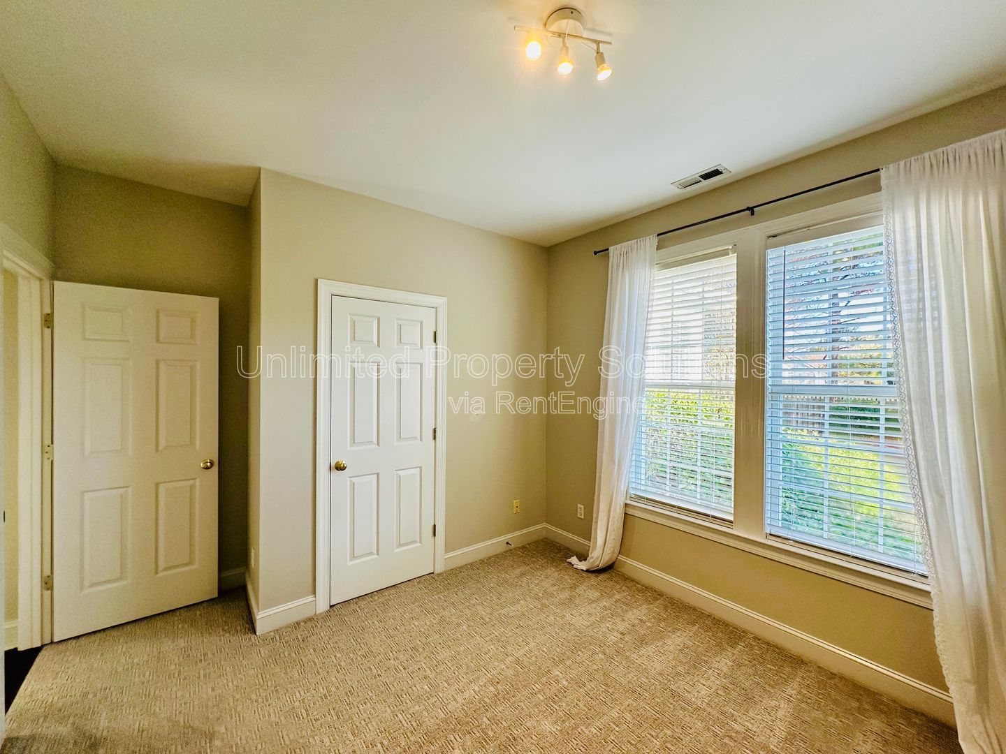 LUCIA POINT - Near Mayfair and Wrightsville Beach! property image