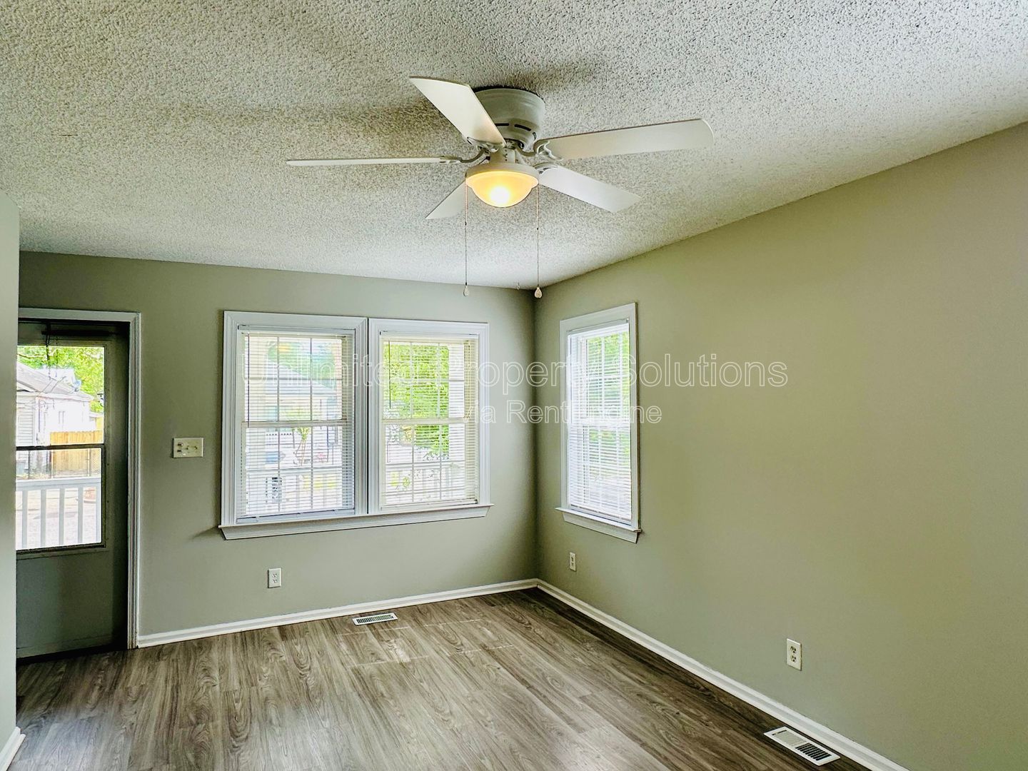DOWNTOWN WILMINGTON - 3BD/2BA - Blocks from Castle Street Arts District! property image