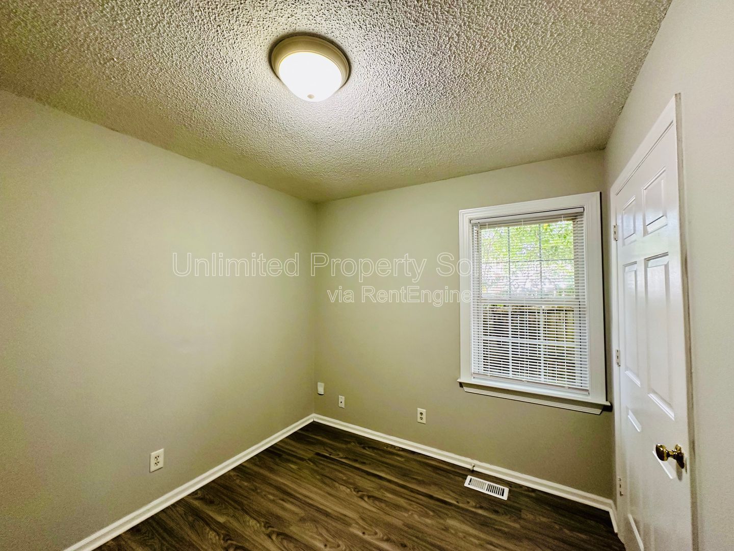DOWNTOWN WILMINGTON - 3BD/2BA - Blocks from Castle Street Arts District! property image