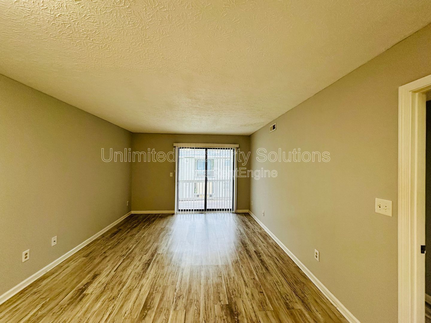 SUNN AIRE CONDOS - 2 Bedroom / 2 Bathroom Third Floor Condo property image