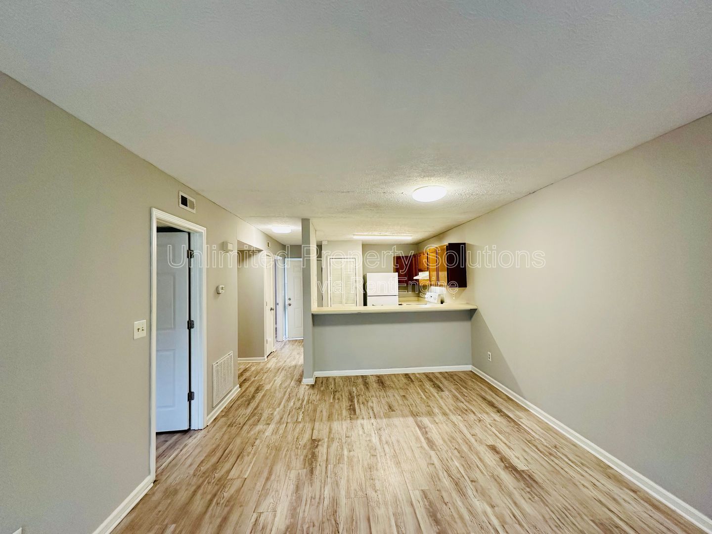 SUNN AIRE CONDOS - 2 Bedroom / 2 Bathroom Third Floor Condo property image