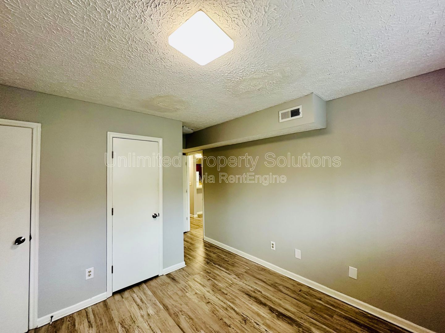 SUNN AIRE CONDOS - 2 Bedroom / 2 Bathroom Third Floor Condo property image
