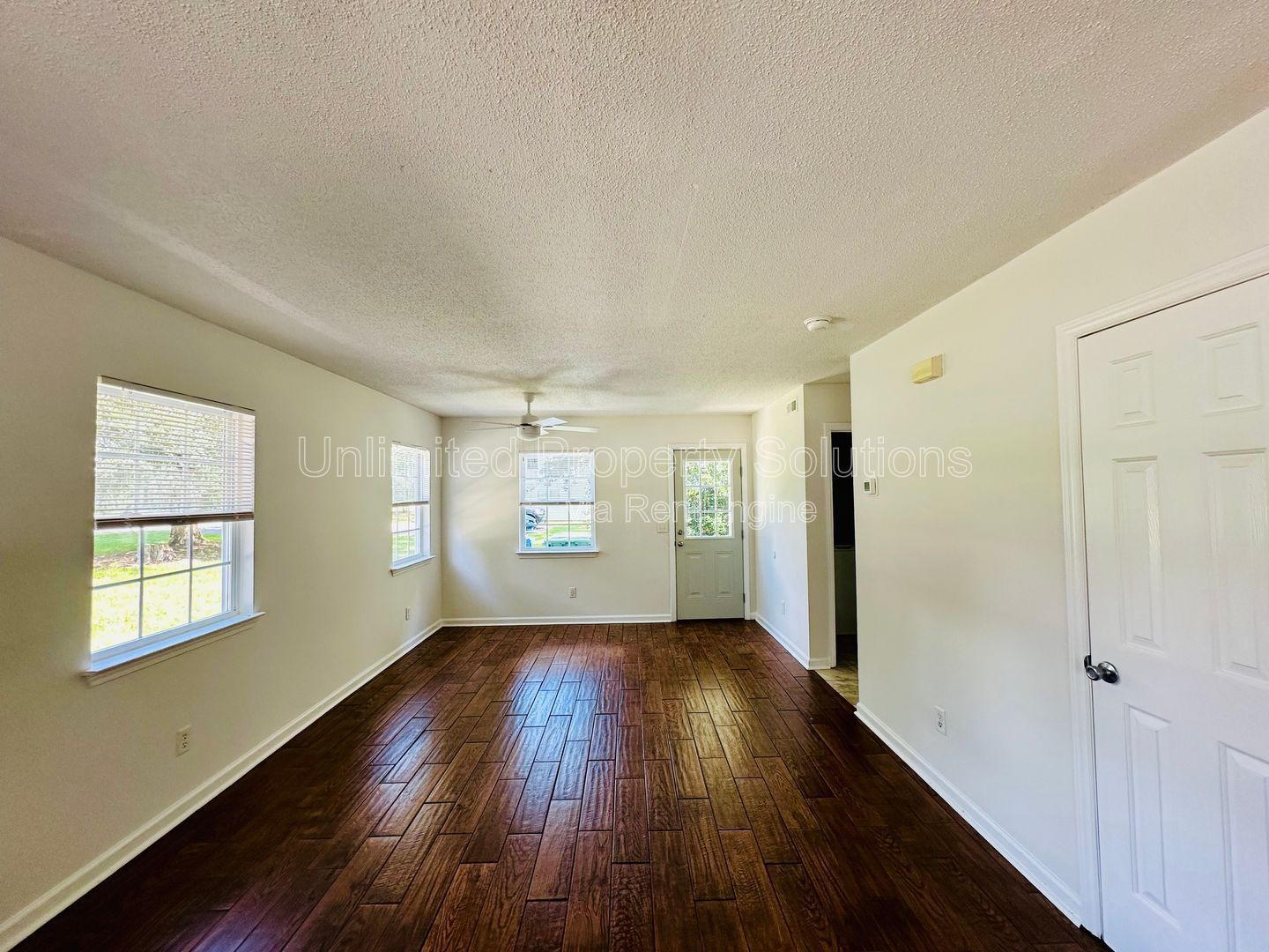 WILSHIRE BLVD - 4 Bedroom - Minutes to UNCW - STUDENTS WELCOME ($850/room) property image