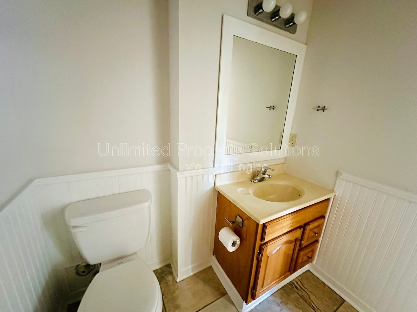 WILSHIRE BLVD - 4 Bedroom - Minutes to UNCW - STUDENTS WELCOME ($850/room) property image