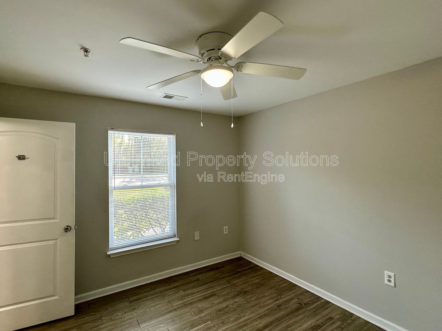3 BEDROOM/3 BATHROOM CONDO - Near Randall Parkway & Kerr Ave! property image