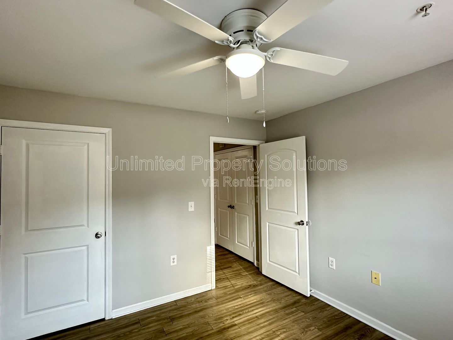 3 BEDROOM/3 BATHROOM CONDO - Near Randall Parkway & Kerr Ave! property image