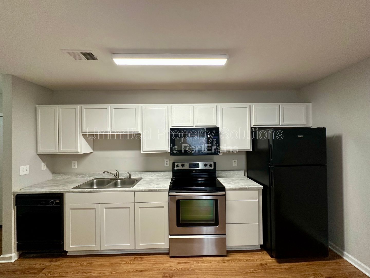 KERR CROSSING - 3 Bedroom/3 Bathroom in a great location! property image