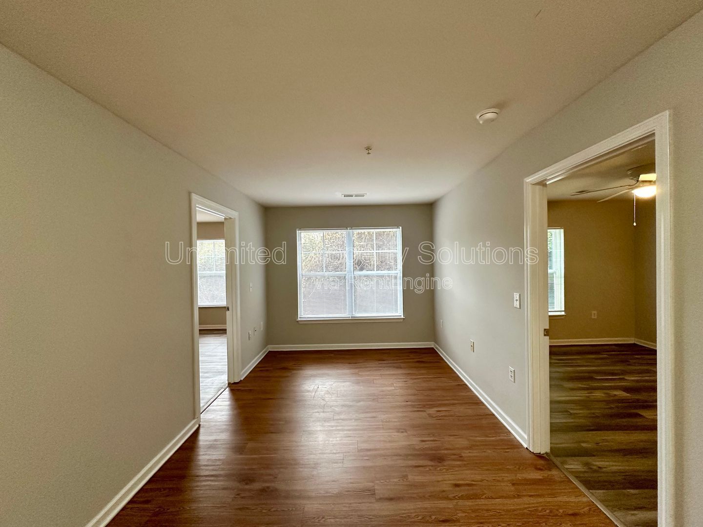 KERR CROSSING - 3 Bedroom/3 Bathroom in a great location! property image