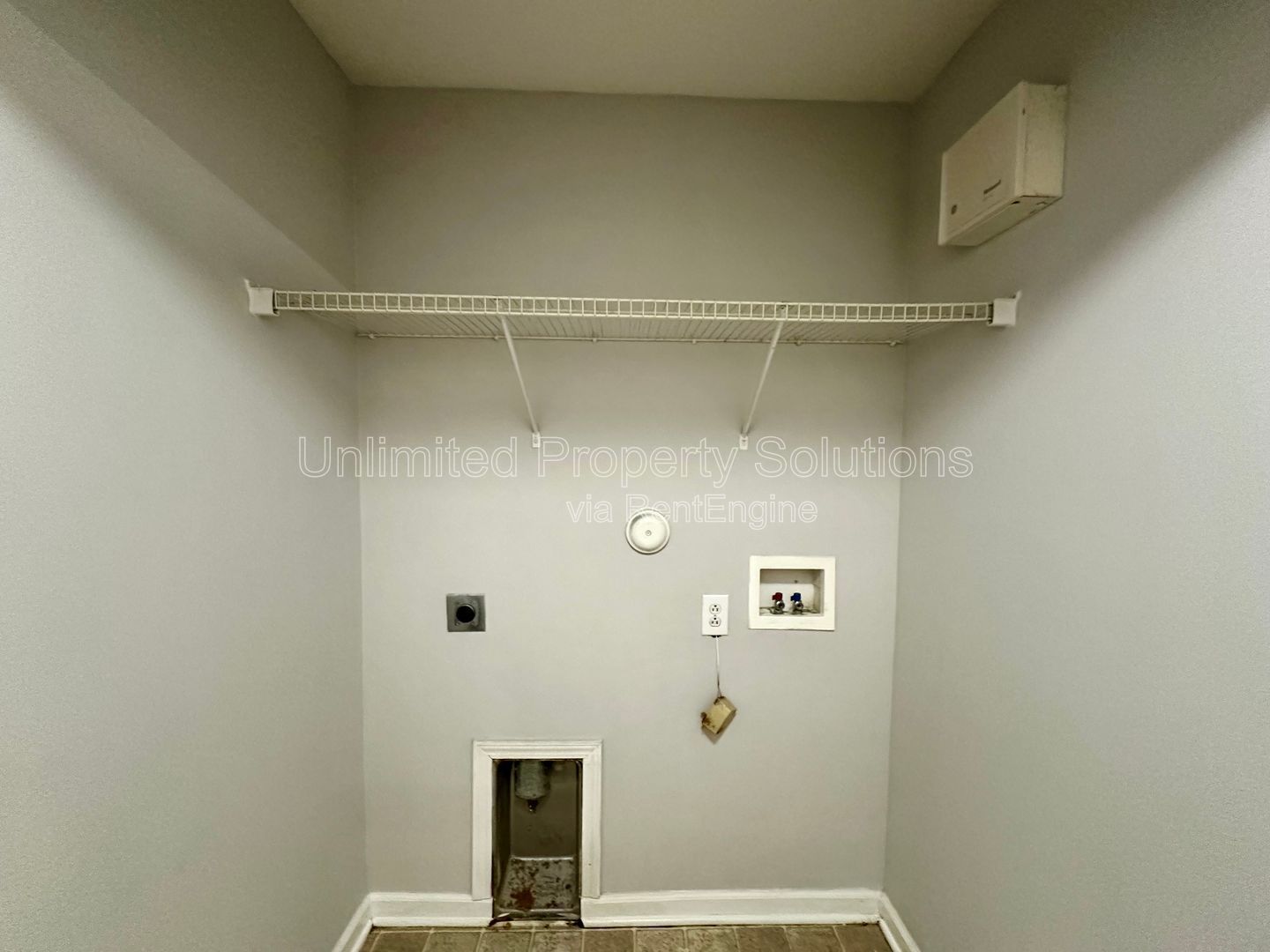 KERR CROSSING - 3 Bedroom/3 Bathroom in a great location! property image