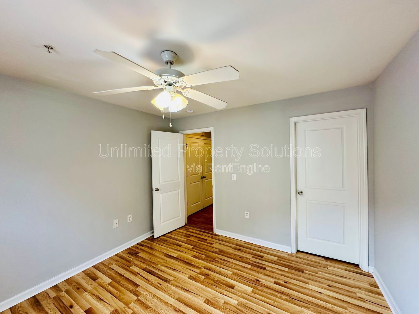 KERR CROSSING - 3 Bedroom/3 Bathroom - Availability Now! property image