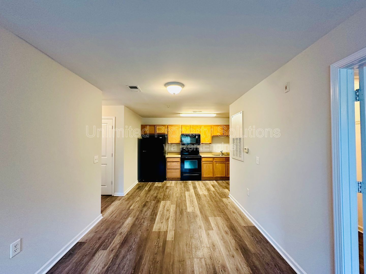 KERR CROSSING - 3 Bedroom Condo - Available Now! property image