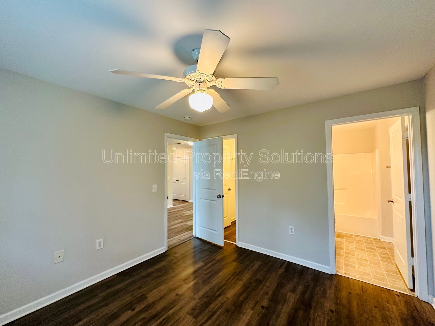 KERR CROSSING - 3 Bedroom Condo - Available Now! property image