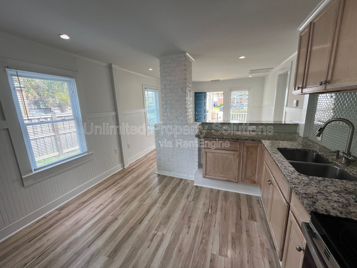 CAROLINA BEACH ~ Blocks from restaurants & beach! Available early Spring 2026! property image