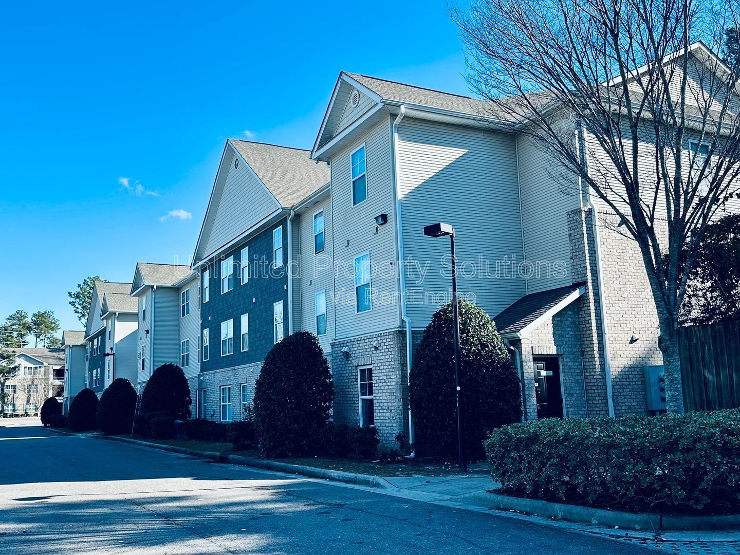 3 Bedroom Condo - Great location - near UNCW, Randall Parkway, MLK Parkway - everything! property image