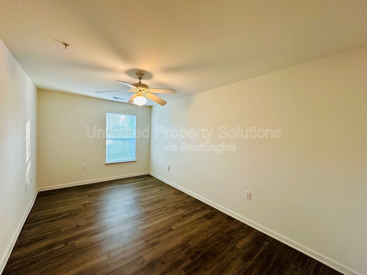 3 Bedroom Condo - Great location - near UNCW, Randall Parkway, MLK Parkway - everything! property image