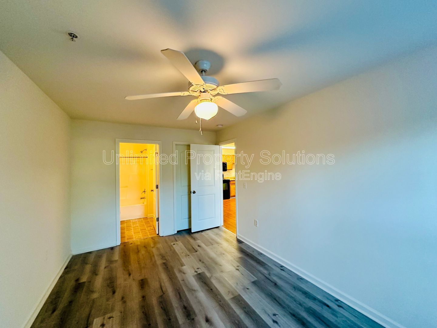 3 Bedroom Condo - Great location - near UNCW, Randall Parkway, MLK Parkway - everything! property image