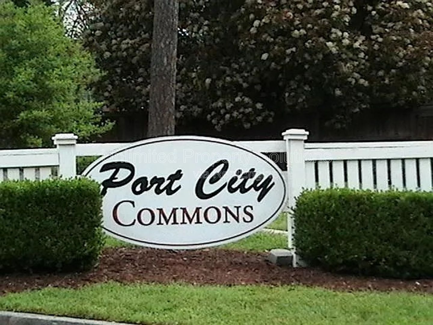 PORT CITY COMMONS - Three bedroom townhome within minutes of downtown Wilmington, riverwalk and Wilmington International Airport property image