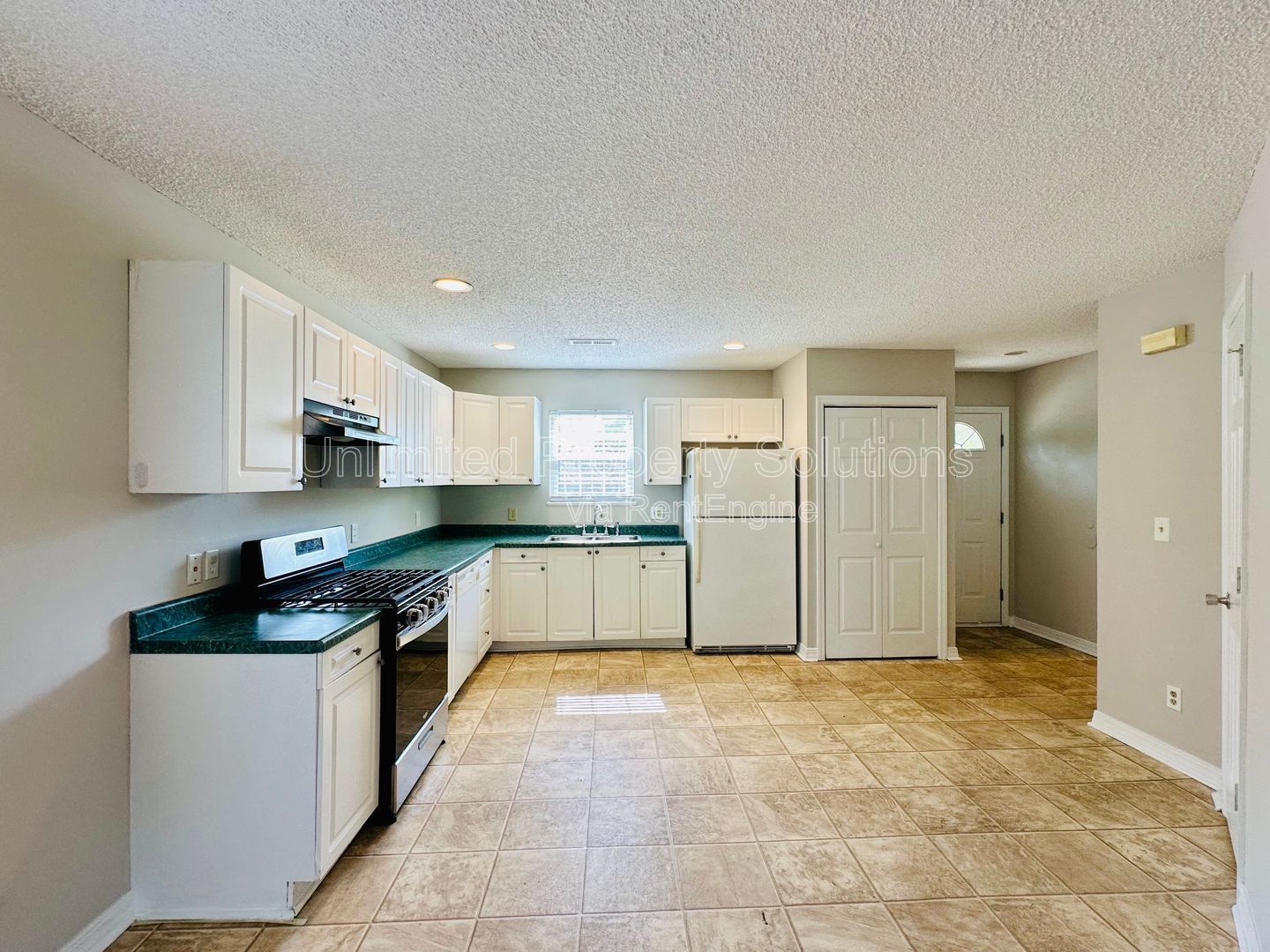 PORT CITY COMMONS - Three bedroom townhome within minutes of downtown Wilmington, riverwalk and Wilmington International Airport property image