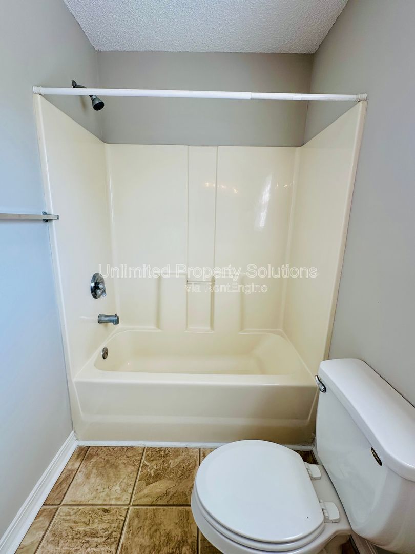 PORT CITY COMMONS - Three bedroom townhome within minutes of downtown Wilmington, riverwalk and Wilmington International Airport property image