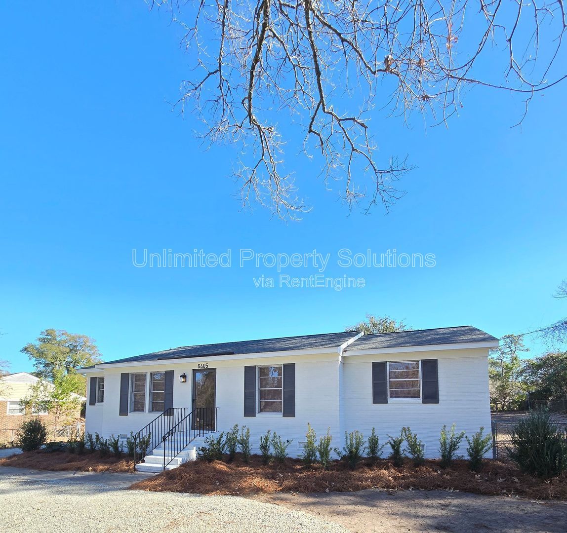 Location, Location! MYRTLE GROVE ROAD  - Private boat ramp in neighborhood! property image