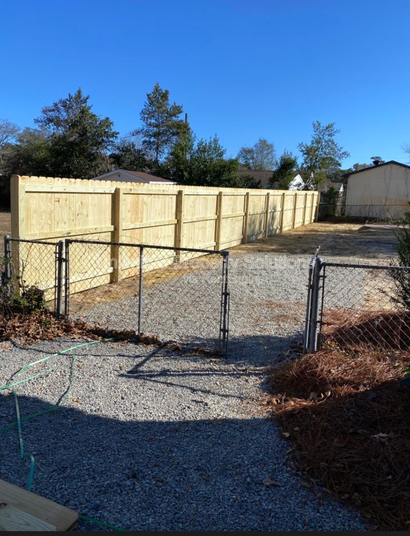 Location, Location! MYRTLE GROVE ROAD  - Private boat ramp in neighborhood! property image