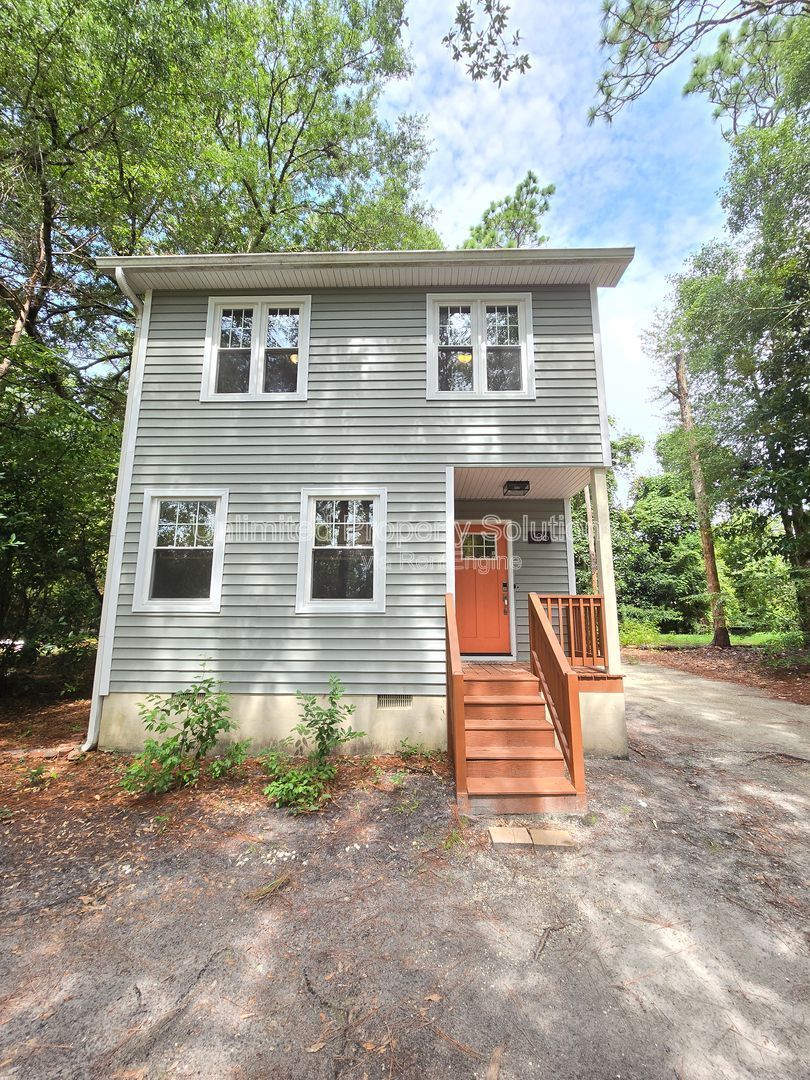 Located in desirable College Acres/Hillsdale area of Wilmington property image