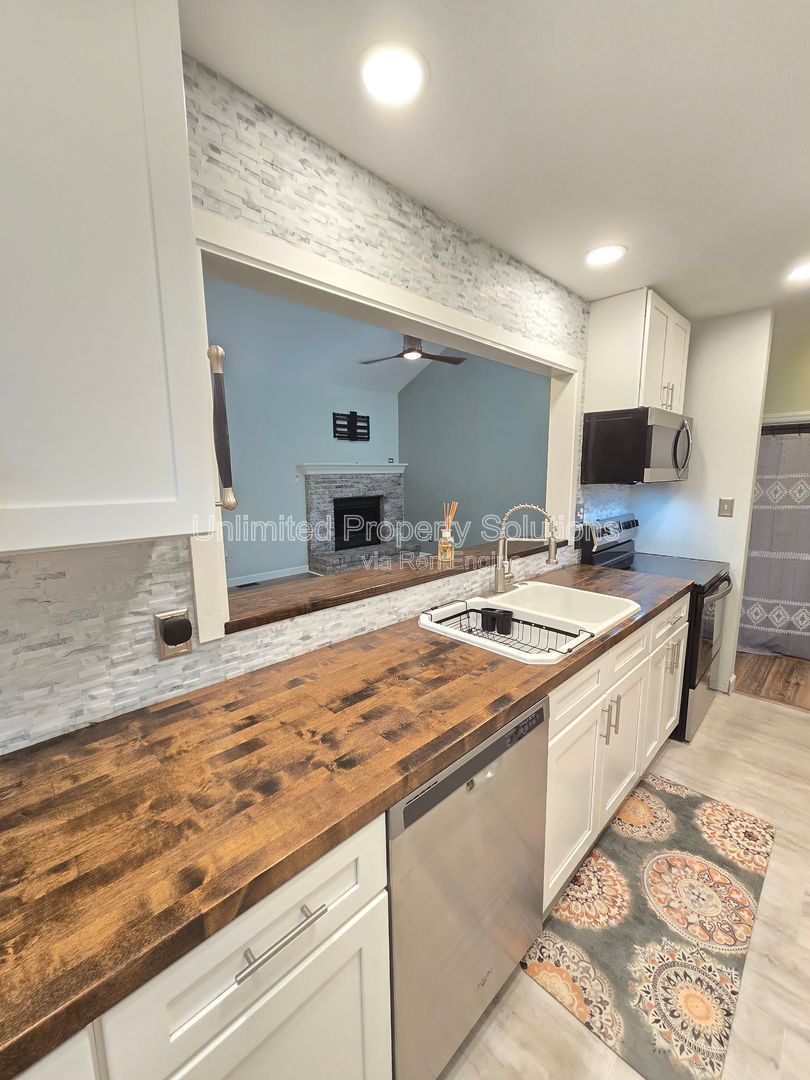 Located in desirable College Acres/Hillsdale area of Wilmington property image