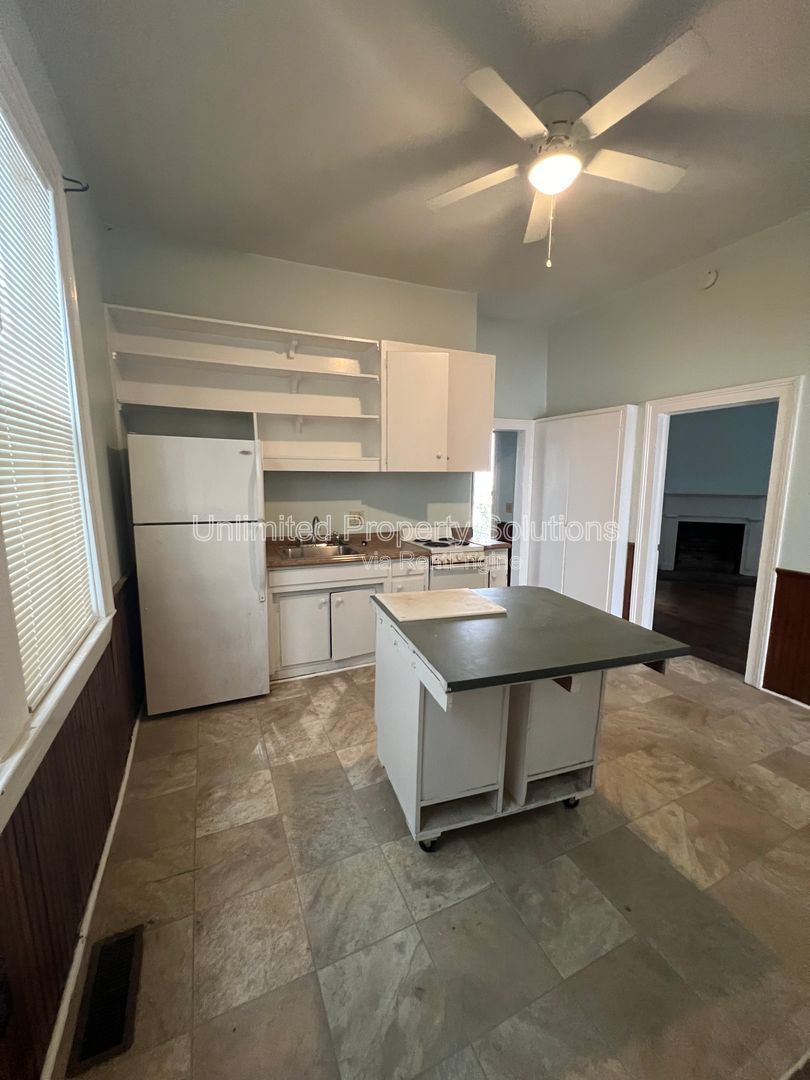 Chestnut Street - Downtown Wilmington - 2BD/1BA property image