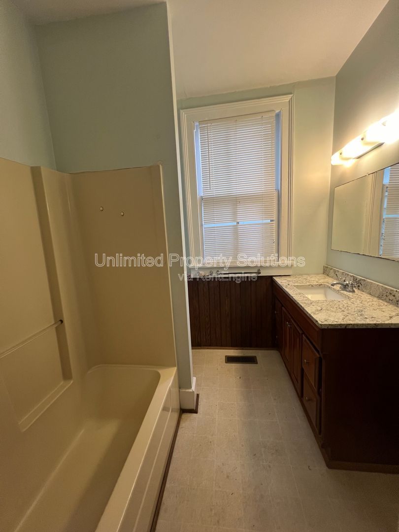 Chestnut Street - Downtown Wilmington - 2BD/1BA property image