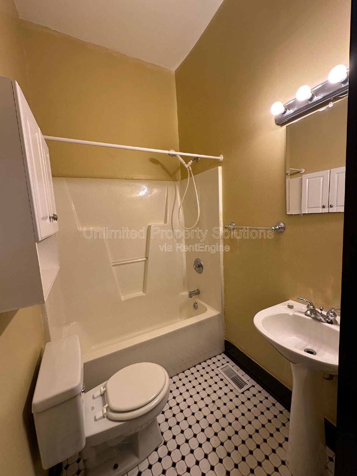 DOWNTOWN WILMINGTON - Chestnut Street Duplex! property image
