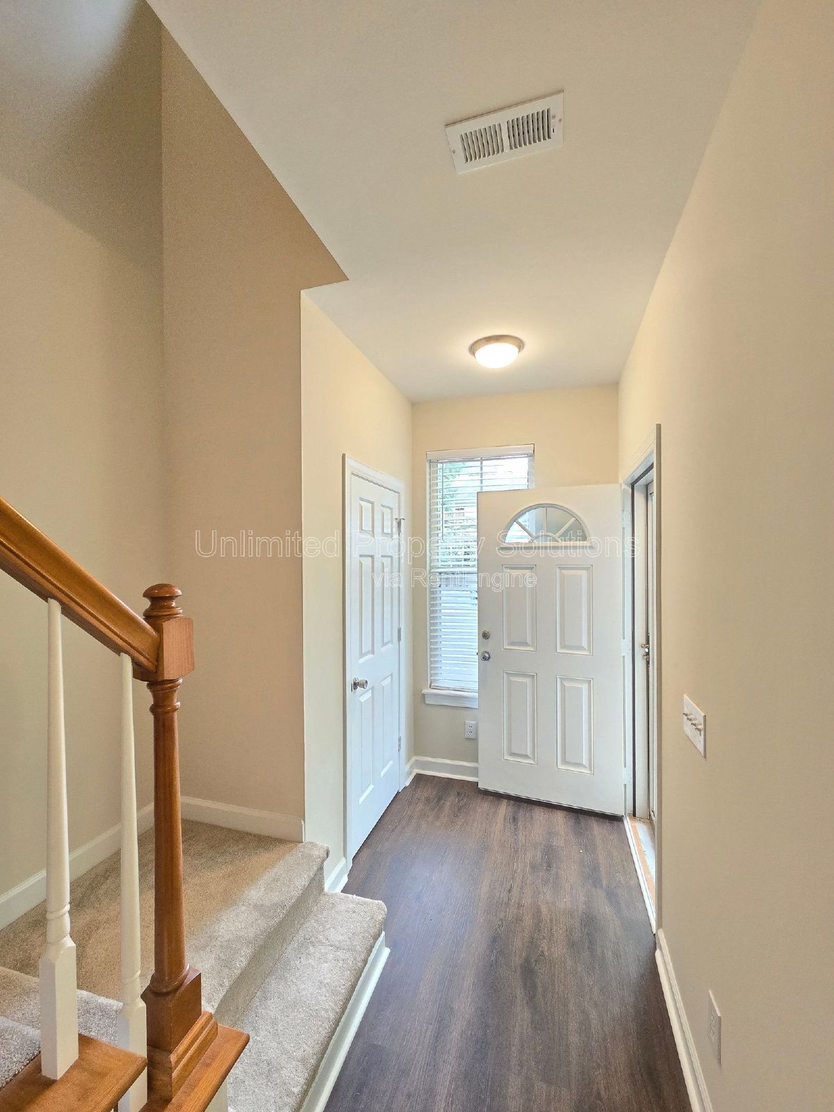 STONESTHROW - 2 Bedroom Townhome - Perfect location for UNCW Students, Faculty and Staff! property image